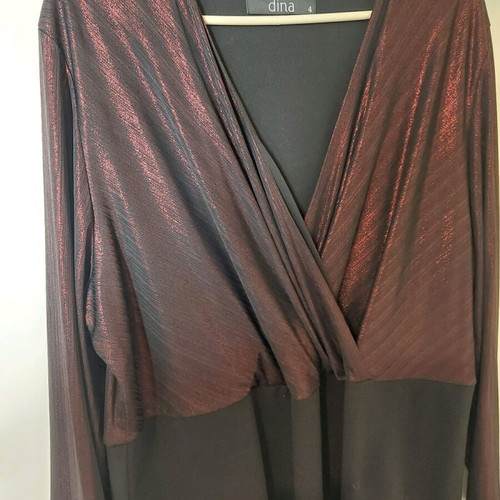 Dinaxl evening dress like new, wrap with burgundy bust and black bottom
