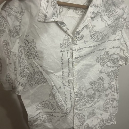 Blue Ridge Bandana Shirt like new, size M, white