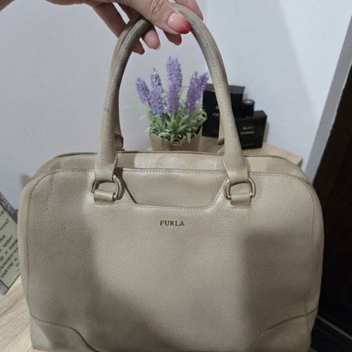 Furla handbag like new, beige