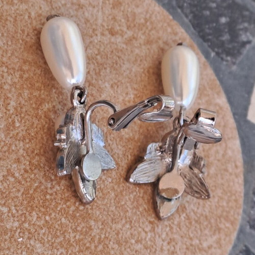 Vintage earrings with clips used, decorated with pearls and rhinestones