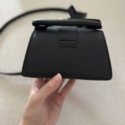 Mini black shoulder bag Shein like new, PU leather with gold details
