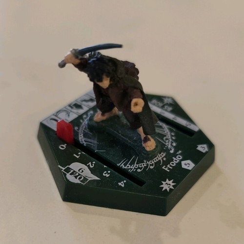 The Lord of the Rings Combat Hex miniatures like new, set of 4