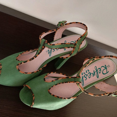 Sandals used, size 41