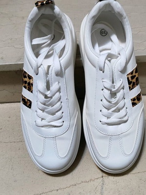 Sneakers white Tsoukalas Shoes like new, size 39 with animal print details