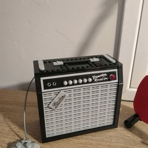 Lego Fender set completed, like new