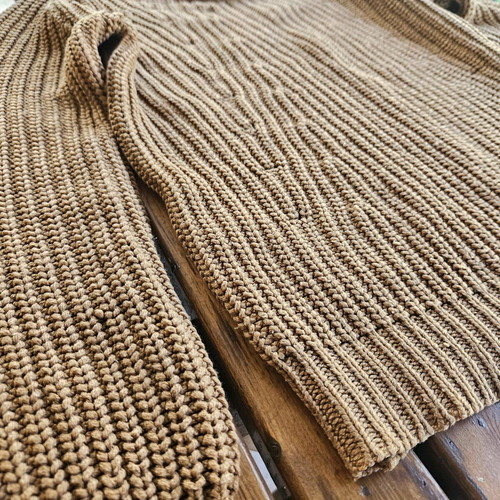 Brown pullover used, size XS