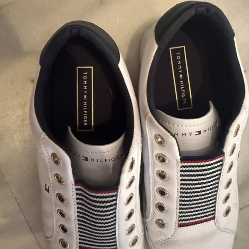 Tommy Hilfiger women's sneakers like new, size 39, white