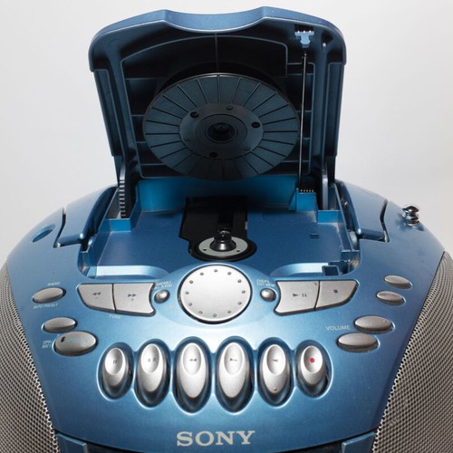 Sony CFD-E77L portable stereo CD radio cassette player used
