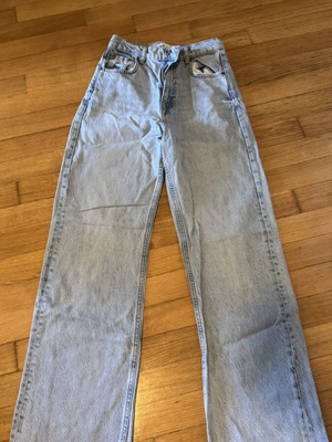Zara jeans no36 long straight fit, unworn