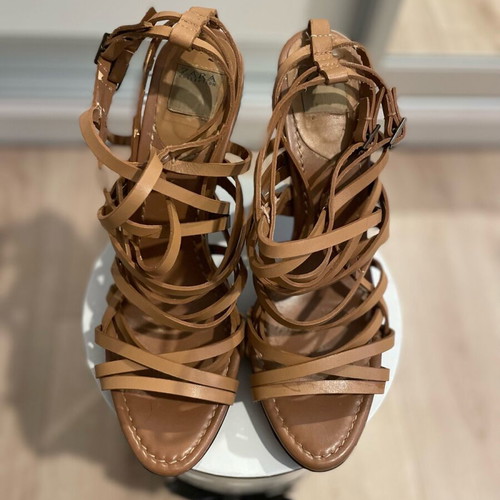 Zara sandals used brown size 39