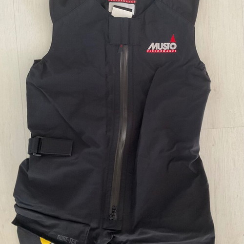Musto Goretex small foul weather jacket used for 50-65 kg