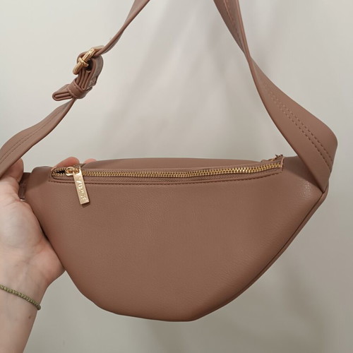 Verde women's beige waist bag used