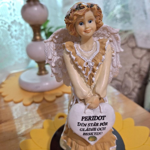 Peridot Angel Statue New, Joy and Protection from Sweden