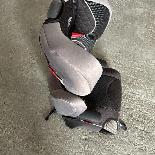 Graco'20 Affix car seat like new (15-36 kg)