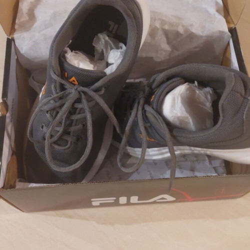 Fila Cassia 3 athletic shoes like new, size 40, gray