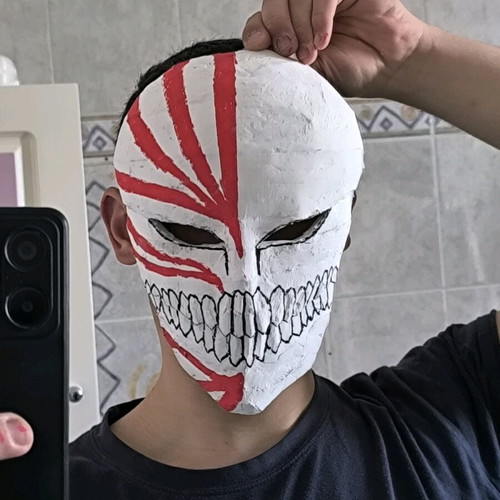 Ichigo Hollow mask cosplay like new