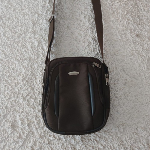 Ανδρικό καφέ τσαντάκι ώμου Samsonite