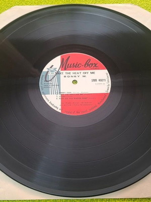 Boney M. Take The Heat Off Me LP μεταχειρισμένο, ηλεκτρονικό είδος