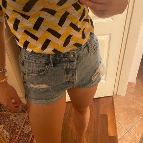 Bodysuit with square neckline like new, short sleeve, white yellow black