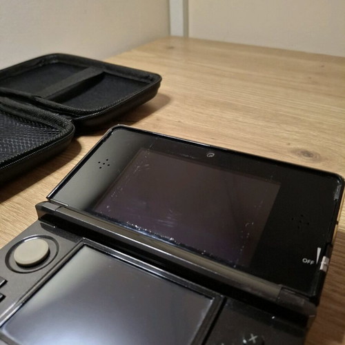 Nintendo 3DS Black used with new carrying case and USB charger