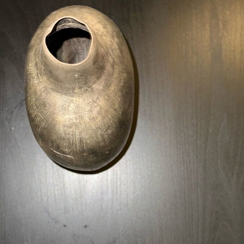 Vase used with dent