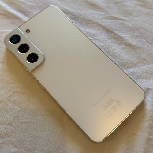 Samsung Galaxy S22 256GB used with Galaxy Watch 4 and Galaxy Buds2