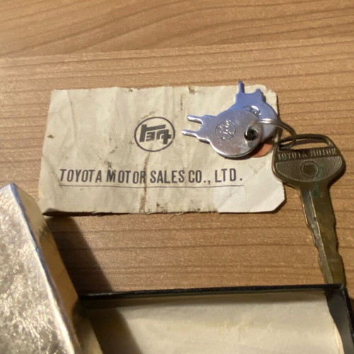 Collectible Toyota box with engine key and Corolla 1973 antenna like new