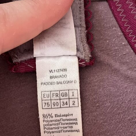Venus Victoria bra size 75, grey and burgundy, detachable straps