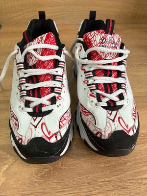 Skechers sport shoes like new, size 38, white