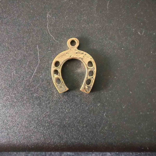 Horseshoe Charm pendant like new, brass, gold color