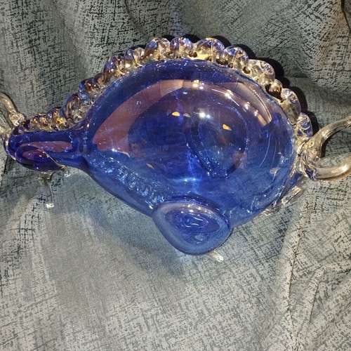 Bull blown glass used, blue decorative piece