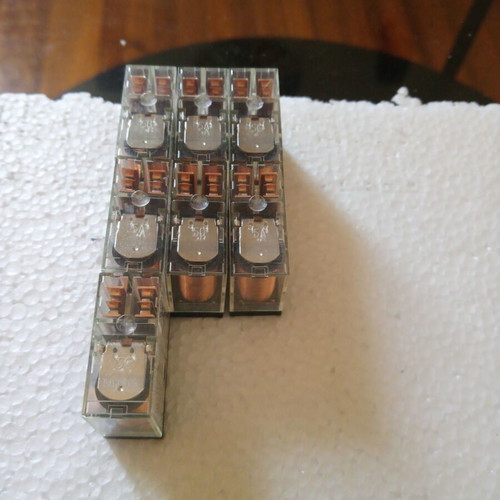 Omron G2R-2 24V DC/5A micro relays like new, pack of 7