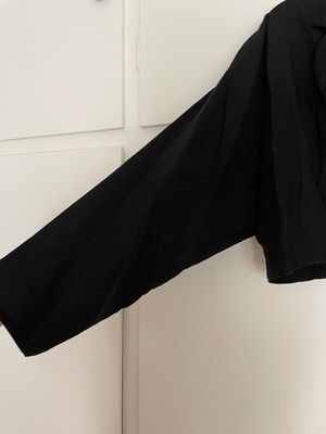 Short black jacket Pull & Bear small, used, 100% lyocell