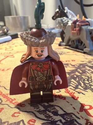 Lego The Hobbit Master of Lake Town Figure like new lor085