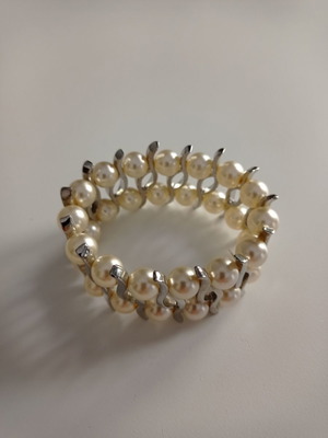 Women's silver bracelet with two rows of pearls new