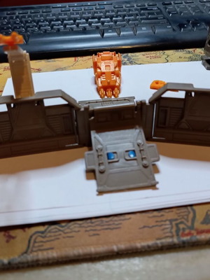 Coleco Starcom Mobile Action Pod 1987 μεταχειρισμένο με ελλείποντα και σπασμένα μέρη