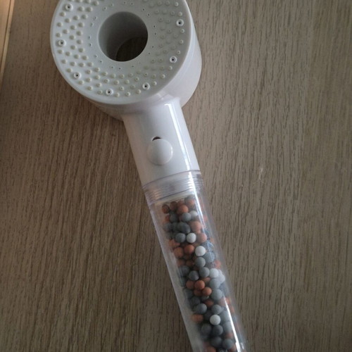 Bathroom shower head with filter and flow functions like new, white