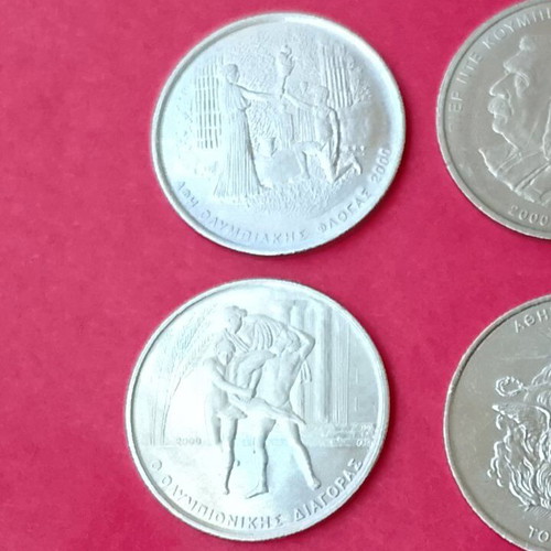 Collectible set of six 500 drachma coins 2000, like new
