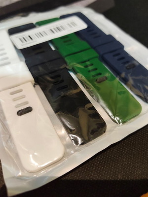 Λουράκια σετ 4 χρωμάτων 22mm συμβατά με Xiaomi Redmi Watch 4/5/6 και Band 8/9 Pro καινούργια