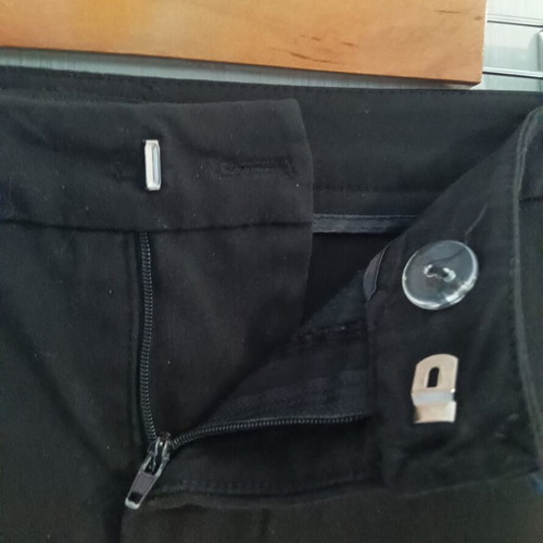 Milk & Honey women's office pants medium used, black crop