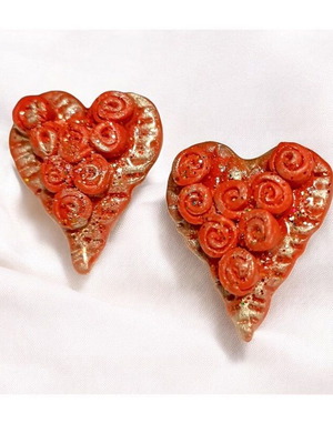 Handmade heart earrings with maroon roses new