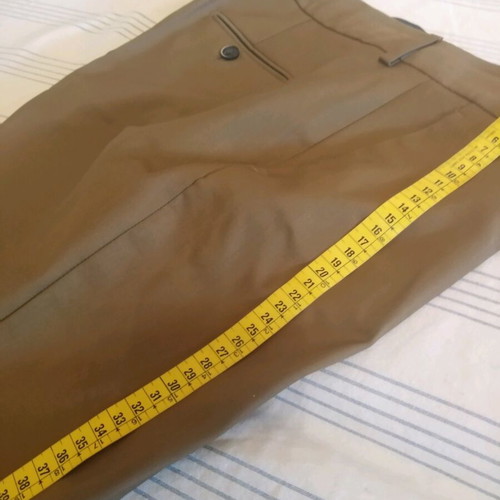 Uterque pants like new khaki/olive color, straight fit, size XL