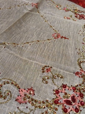 Tablecloth with stones new, embroidered with gold beads and burgundy