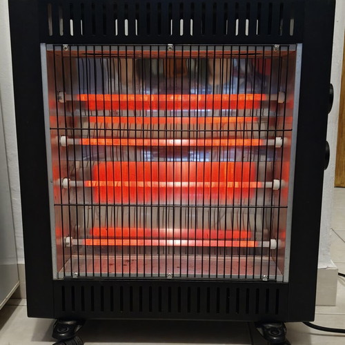 Primo quartz heater, 48cm length, 51cm height