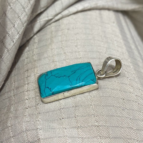 Silver (925) pendant with turquoise stone new