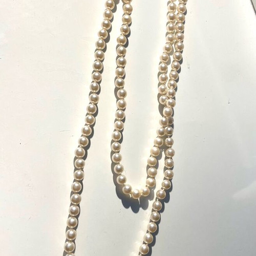 Pearl necklace long like new