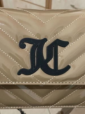 Juicy Couture crossbody bag like new, patent leather, beige