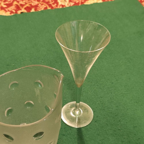 Vintage glassware set of 7 pieces with carafe, dessert bowls, wine carafe & glasses