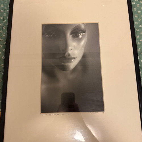 Large frame with mannequin photo like new