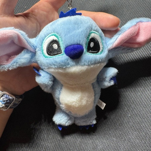 Fluffy Stitch keychain like new